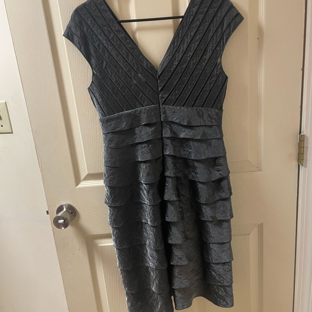Women’s dark gray evening dress size 8 - Picture 3 of 3